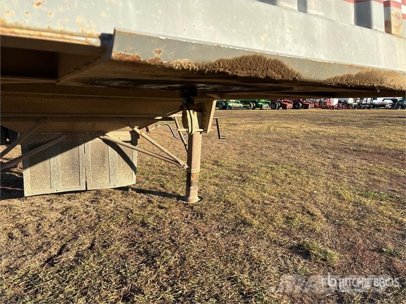 Triple E Industries 44 ft Tri/A Grain Trailer Прицепы перегрузчики зерна