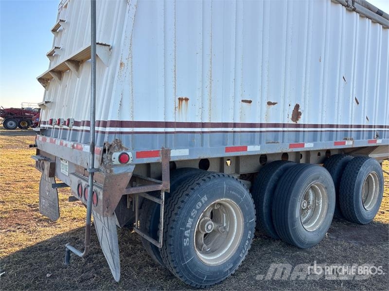 Triple E Industries 44 ft Tri/A Grain Trailer Прицепы перегрузчики зерна