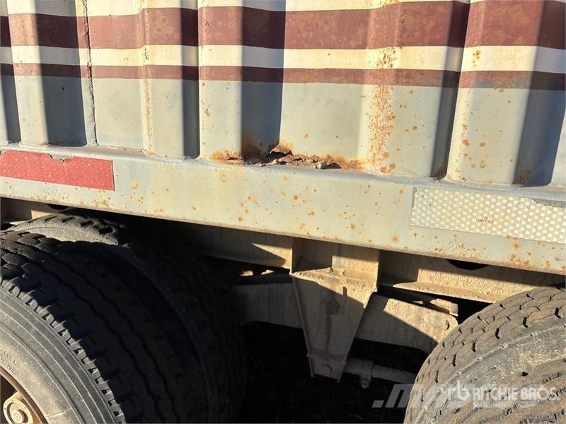 Triple E Industries 44 ft Tri/A Grain Trailer Прицепы перегрузчики зерна