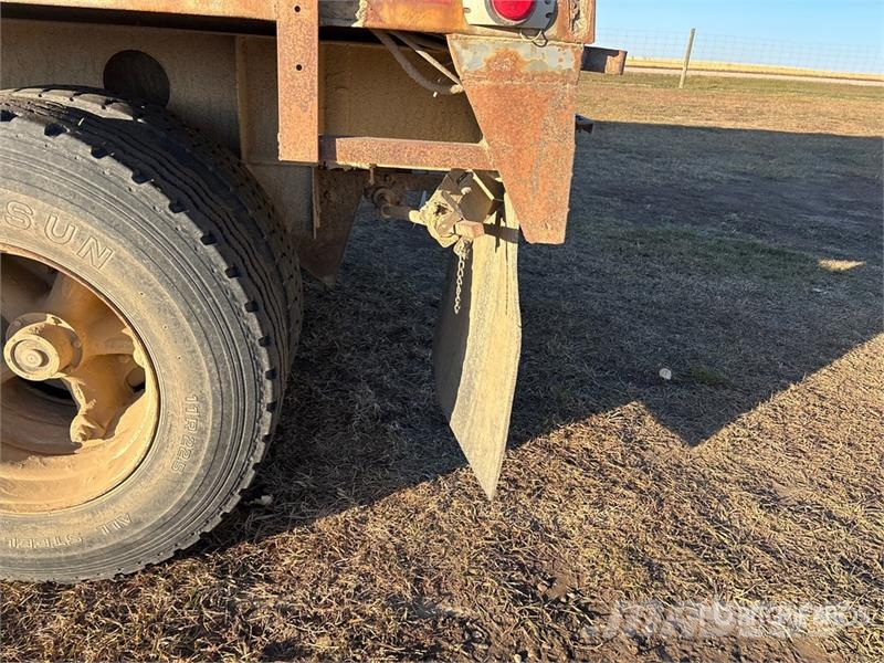 Triple E Industries 44 ft Tri/A Grain Trailer Прицепы перегрузчики зерна