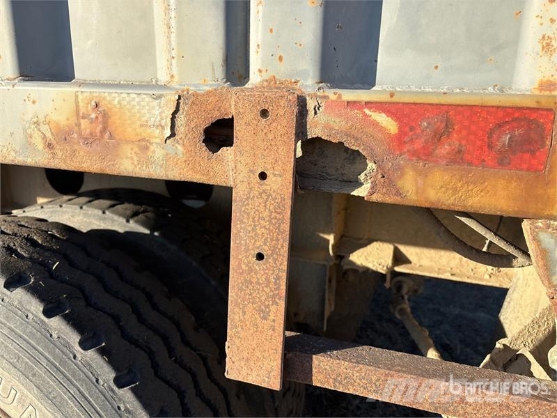 Triple E Industries 44 ft Tri/A Grain Trailer Прицепы перегрузчики зерна