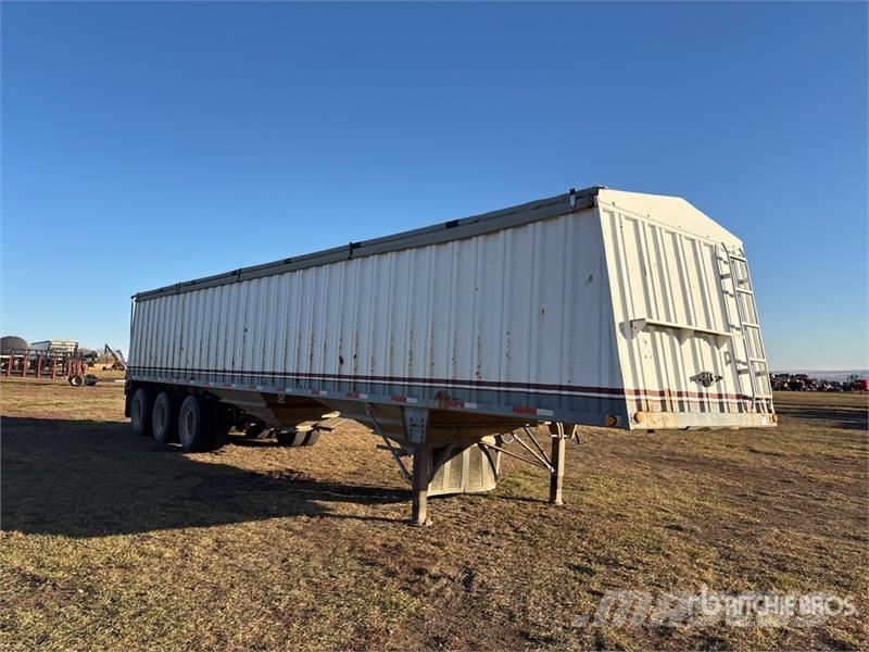 Triple E Industries 44 ft Tri/A Grain Trailer Прицепы перегрузчики зерна