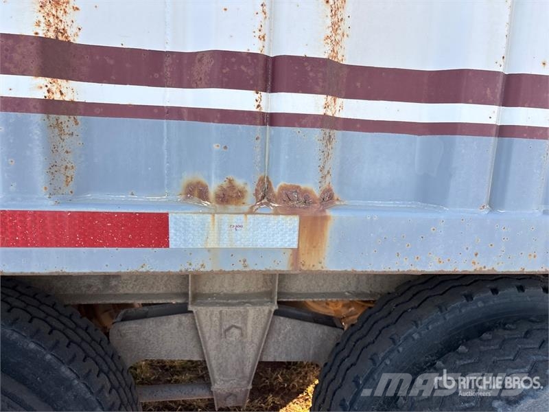 Triple E Industries 44 ft Tri/A Grain Trailer Прицепы перегрузчики зерна