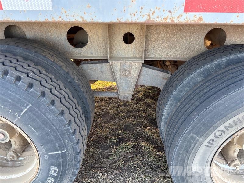 Triple E Industries 44 ft Tri/A Grain Trailer Прицепы перегрузчики зерна