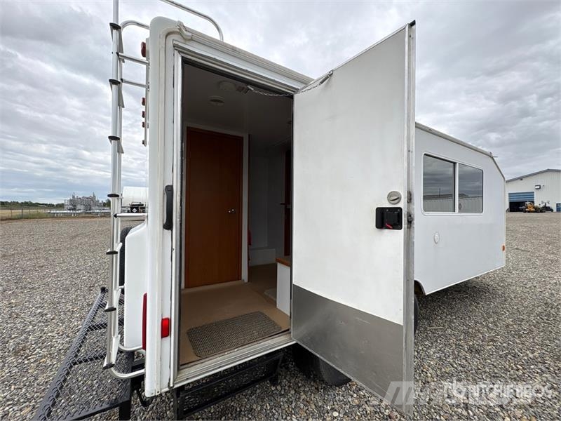 Triple E MOT240 21 ft x 8 ft Portable T/A Mobile Office Bouw - Overige