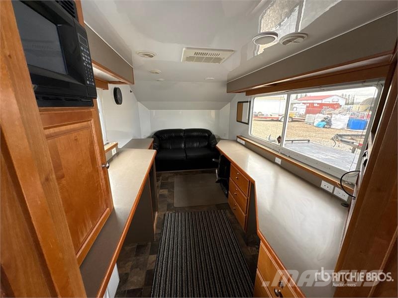 Triple E MOT240 21 ft x 8 ft Portable T/A Mobile Office Bouw - Overige