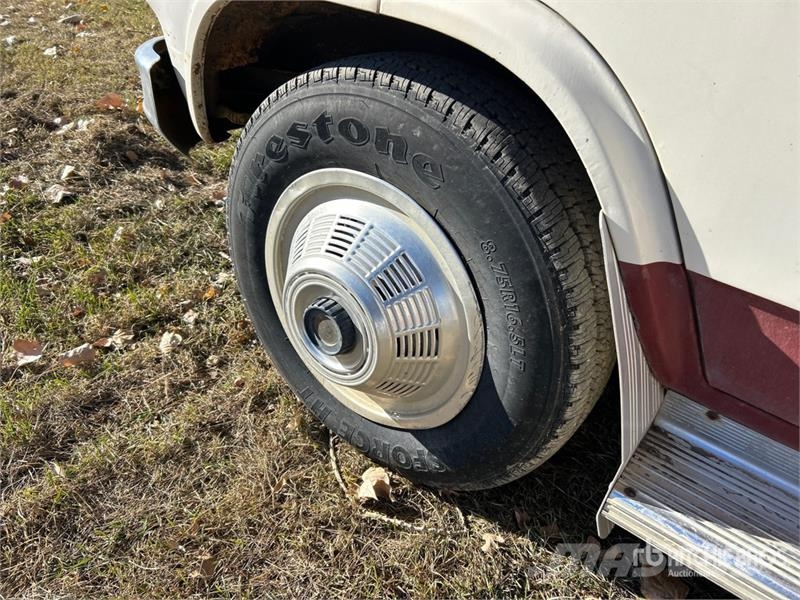 Triple E Motor Home Autocaravanas y caravanas