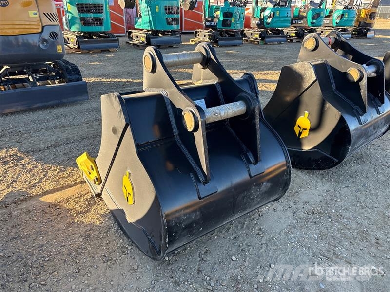 Trojan 120CL 36 in Digging Excavator Bucket - Fits 65mm C Kašike / Korpe