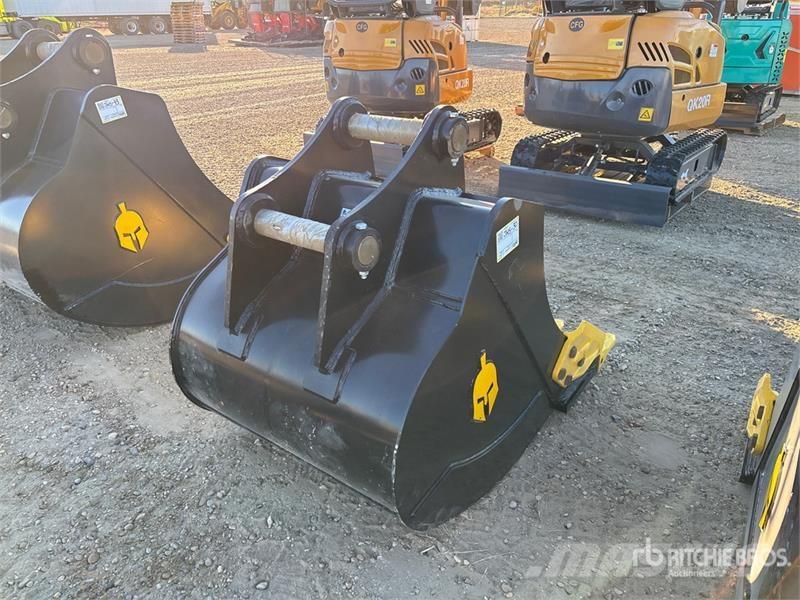 Trojan 120CL 36 in Digging Excavator Bucket - Fits 65mm C Kašike / Korpe