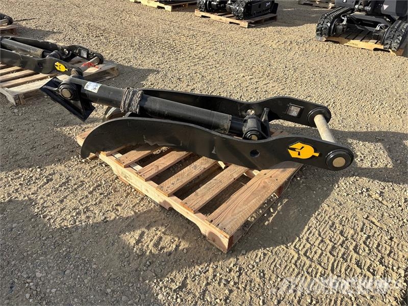 Trojan 12T-65 58 in Hydraulic Excavator Thumb - Fits Cat Žlice
