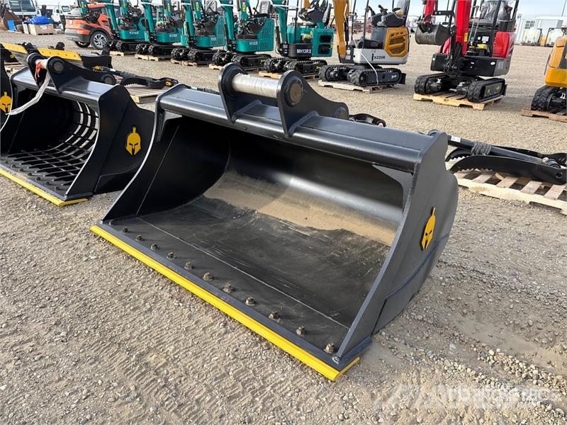 Trojan 200CL 72 in Cleanup Excavator Bucket - Fits 80mm C Žlice