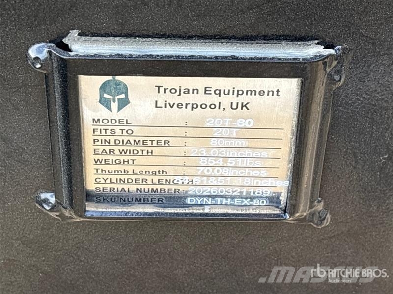 Trojan 20T-80 70 in Hydraulic Excavator Thumb - Fits Cat  Žlice