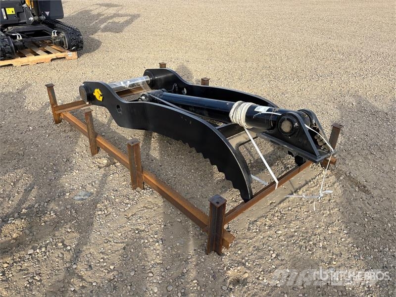 Trojan 20T-80 70 in Hydraulic Excavator Thumb - Fits Cat Kašike / Korpe