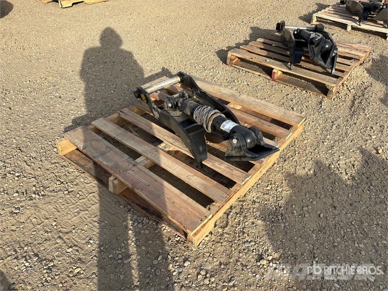 Trojan 3.5T-40 30 in Hydraulic Excavator Thumb - Fits Cat Žlice
