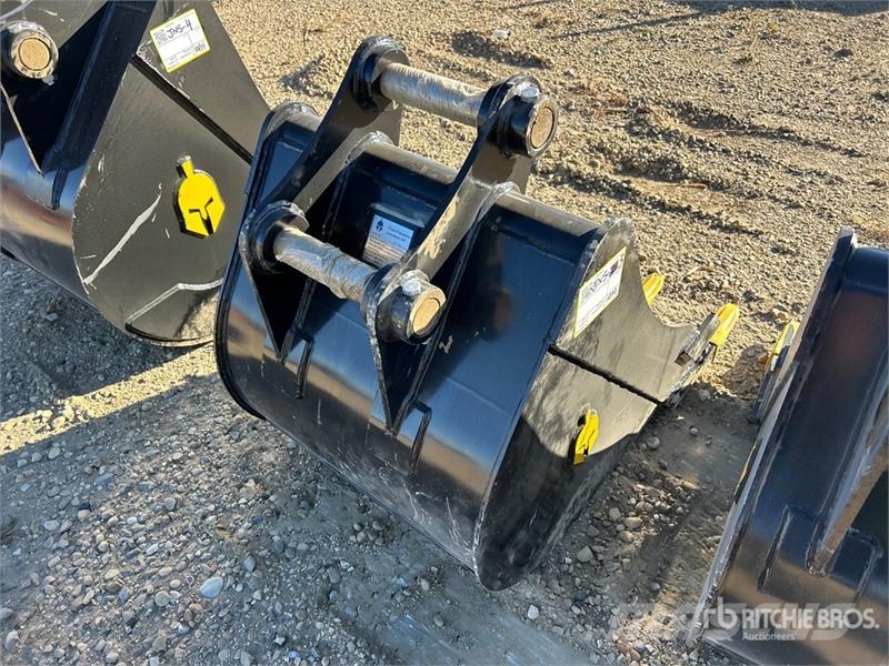 Trojan 35CL 24 in Q/C Digging Excavator Bucket - Fits 45m Žlice