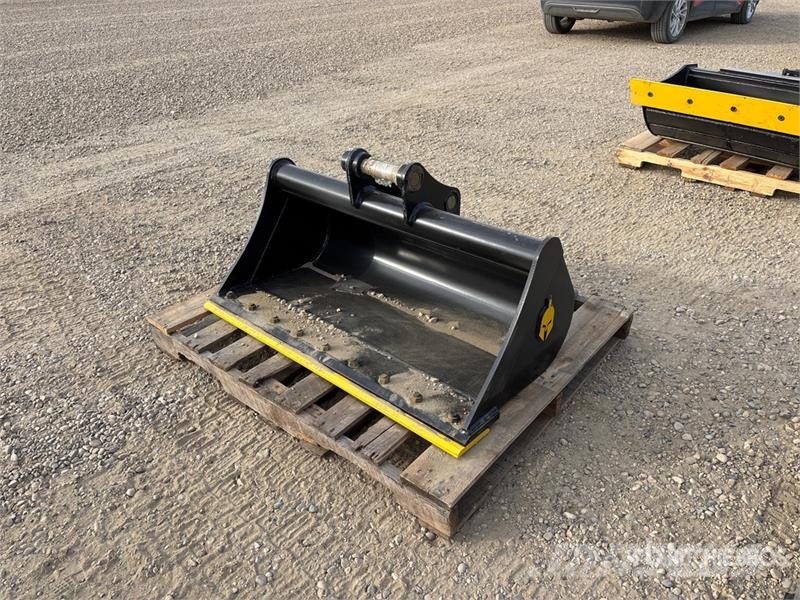 Trojan 35CL 42 in Cleanup Excavator Bucket - Fits Cat 303 Žlice