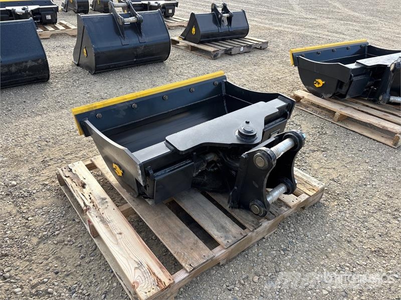 Trojan 50CL 42 in Hydraulic Tilting Excavator Bucket - Fi Žlice