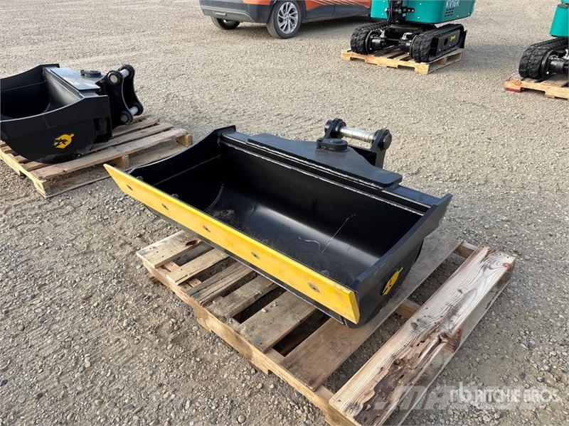 Trojan 50CL 42 in Hydraulic Tilting Excavator Bucket - Fi Žlice