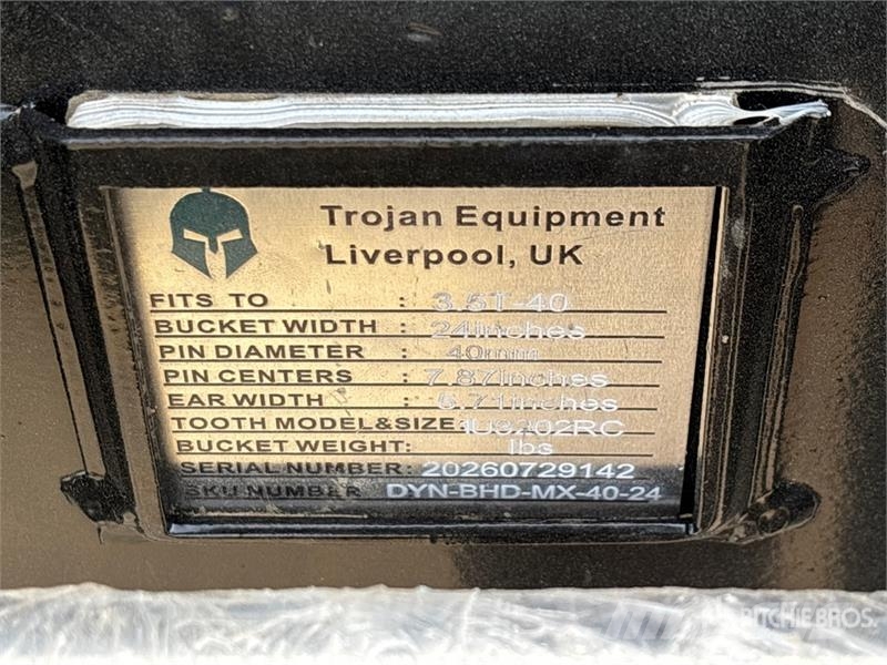 Trojan 80CL 24 in Digging Excavator Bucket - Fits 40mm Ca Žlice