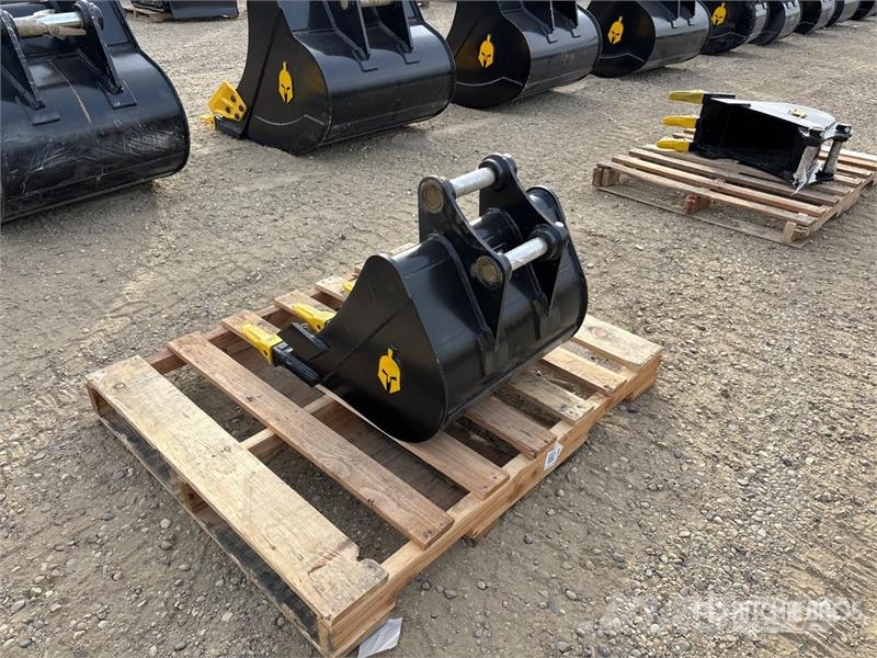 Trojan 80CL 24 in Digging Excavator Bucket - Fits 40mm Ca Žlice