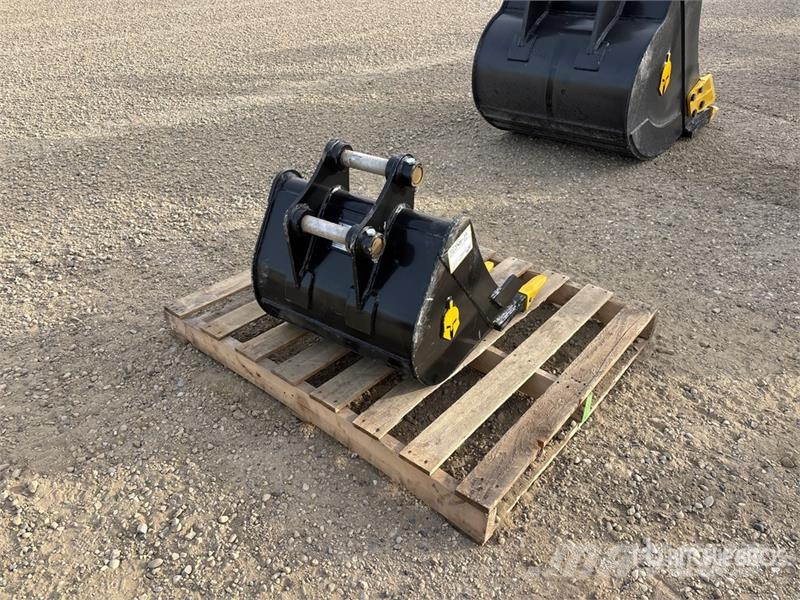 Trojan 80CL 24 in Digging Excavator Bucket - Fits 40mm Ca Žlice