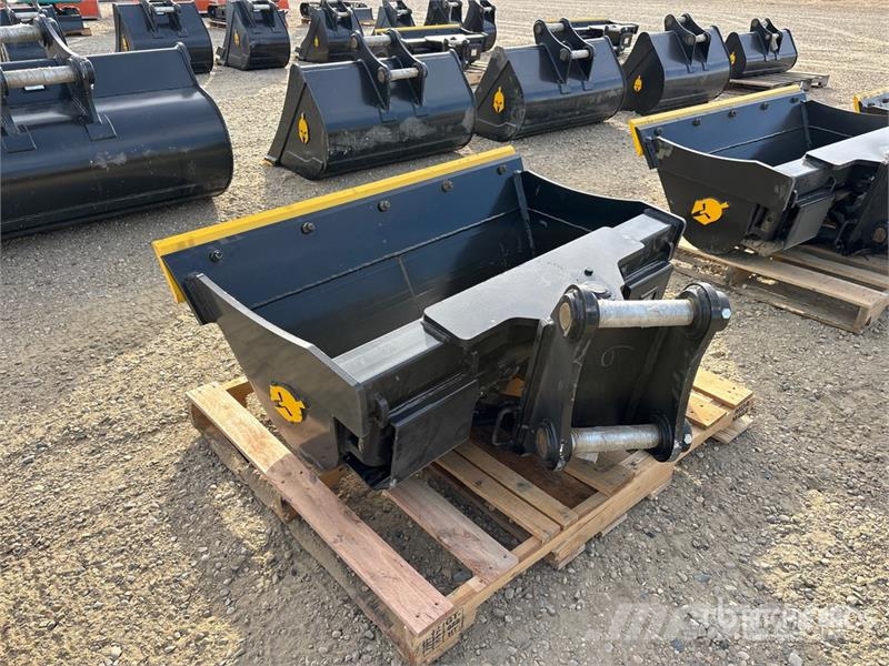 Trojan 80CL 48 in Hydraulic Tilting Excavator Bucket - Fi Žlice