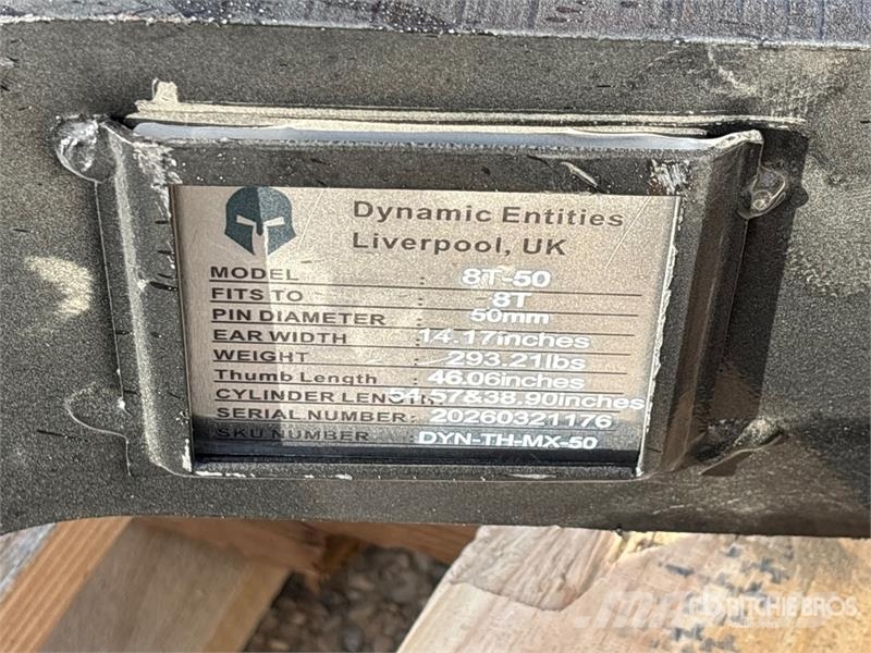 Trojan 8T-50 46 in Hydraulic Excavator Thumb - Fits Cat 3 Žlice