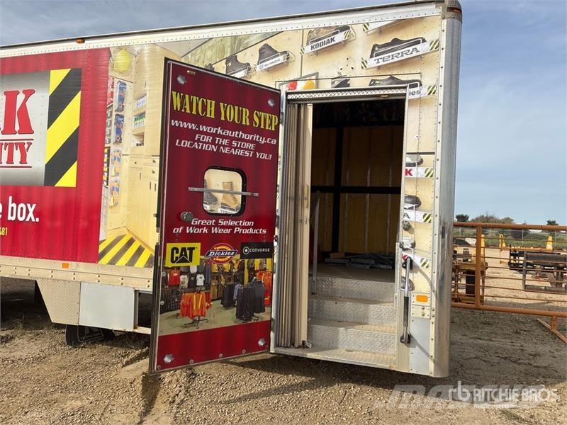  Truck Box Transportes - Outros
