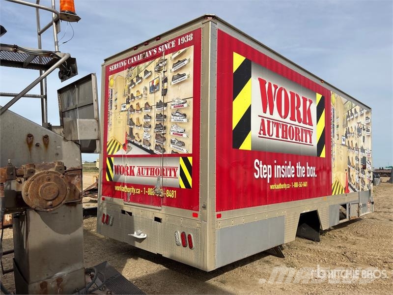  Truck Box Transportes - Outros
