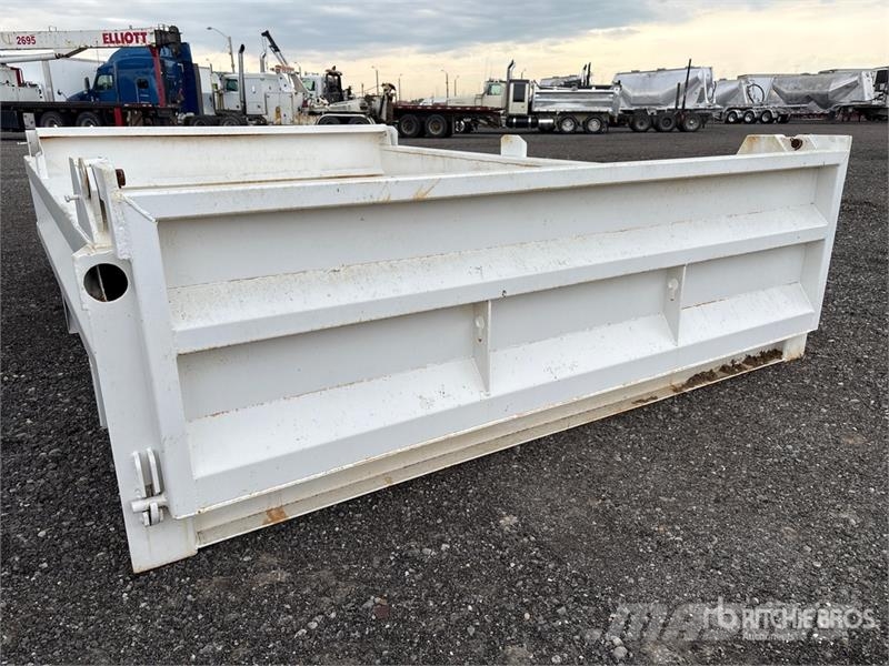 Truck Dump Body Tipper trucks