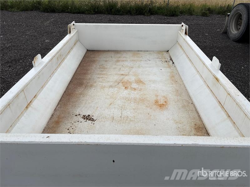 Truck Dump Body Tipper trucks