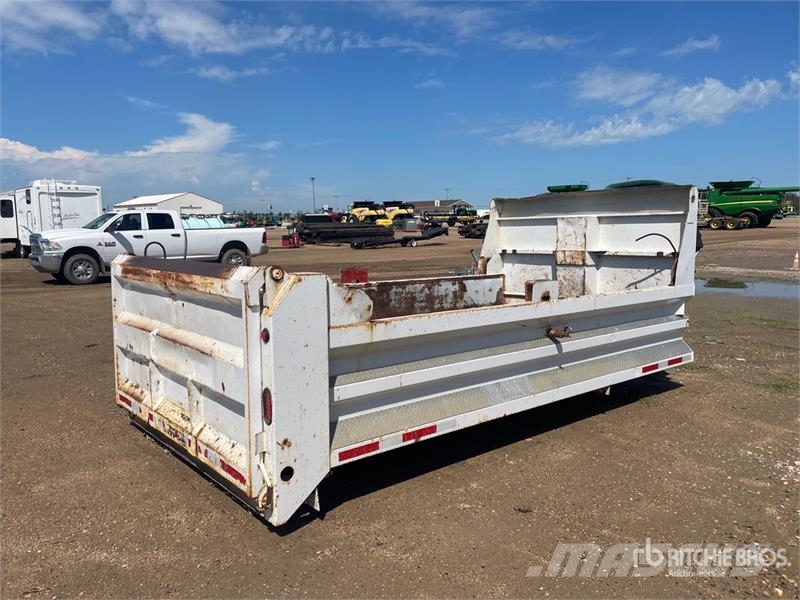 Truck Dump Body Tipper trucks