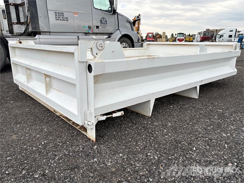 Truck Dump Body Tipper trucks
