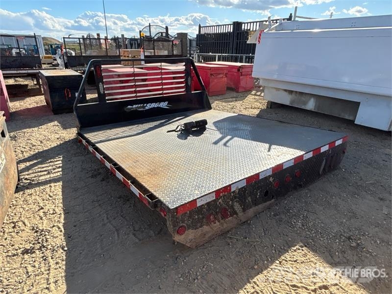 Truck Flatbed Body Фургони