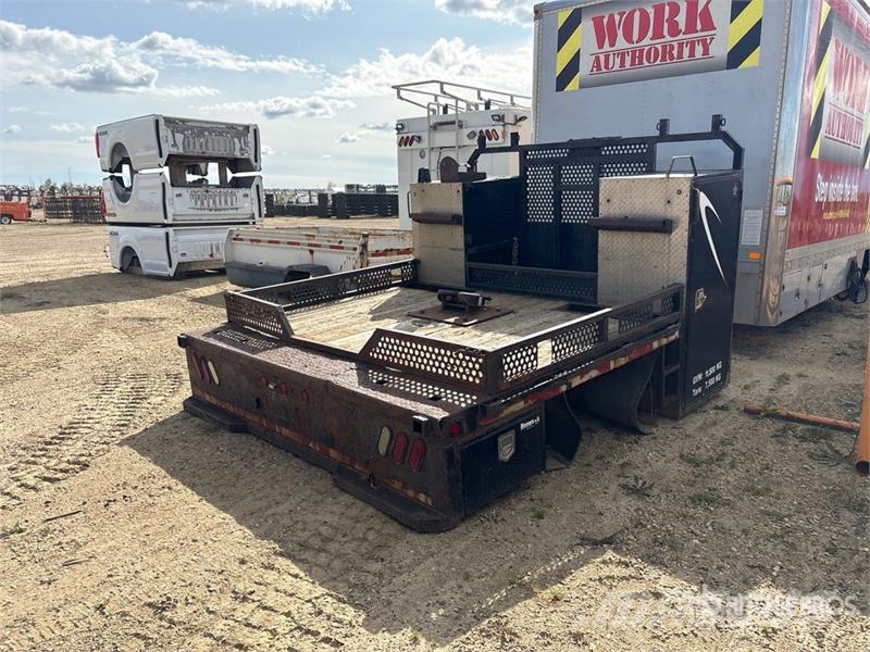 Truck Flatbed Body Фургони