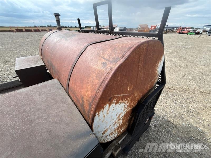 Truck Flatbed Body Фургони