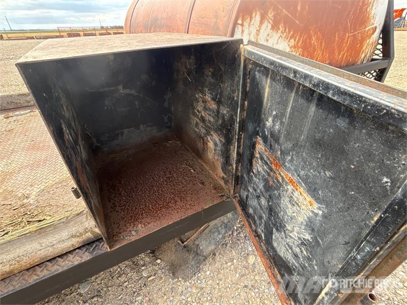 Truck Flatbed Body Фургони