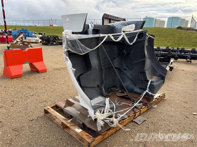  Truck Hood (Unused) شاحنات أخرى