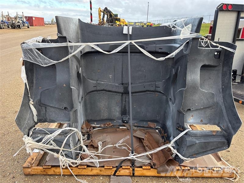 Truck Hood (Unused) شاحنات أخرى