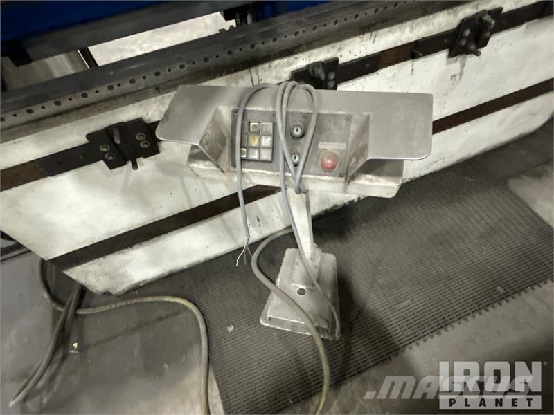 TRUMPF TrumaBend V85S 85 ton CNC Press Brake Utilaje construcții - Altele