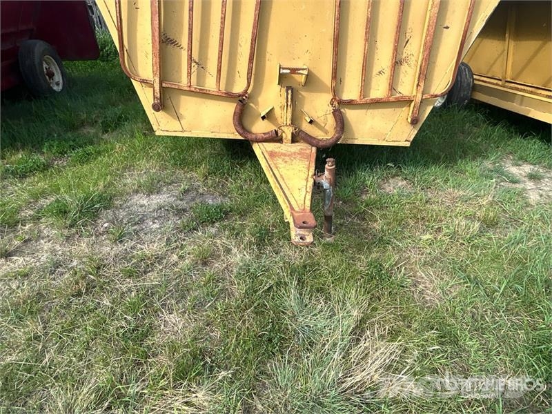  Tuff 250 bu 10 ft S/A Creep Feeder Livestock Feede Krmítka, krmné žlaby