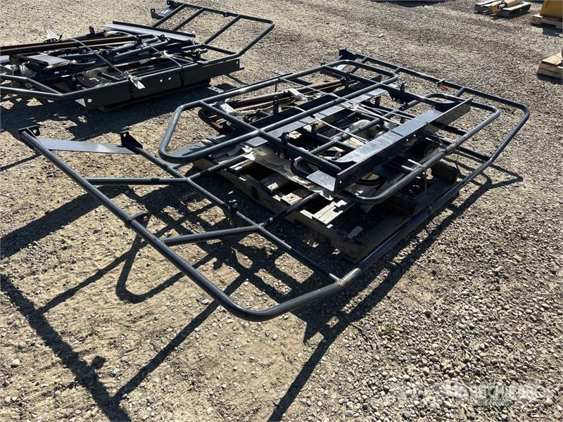 Tusk Folding Hand Rails (Unused) - Fits Hitachi ZX490-6 Otros componentes