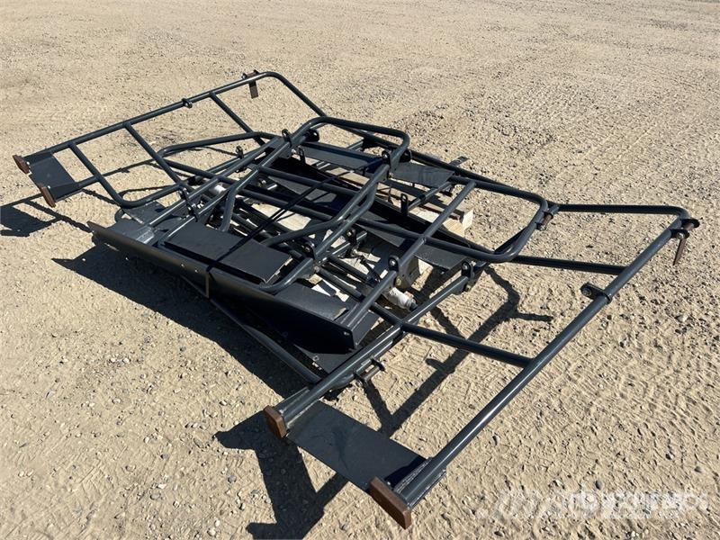 Tusk Folding Hand Rails (Unused) - Fits Hitachi ZX490-6 Otros componentes
