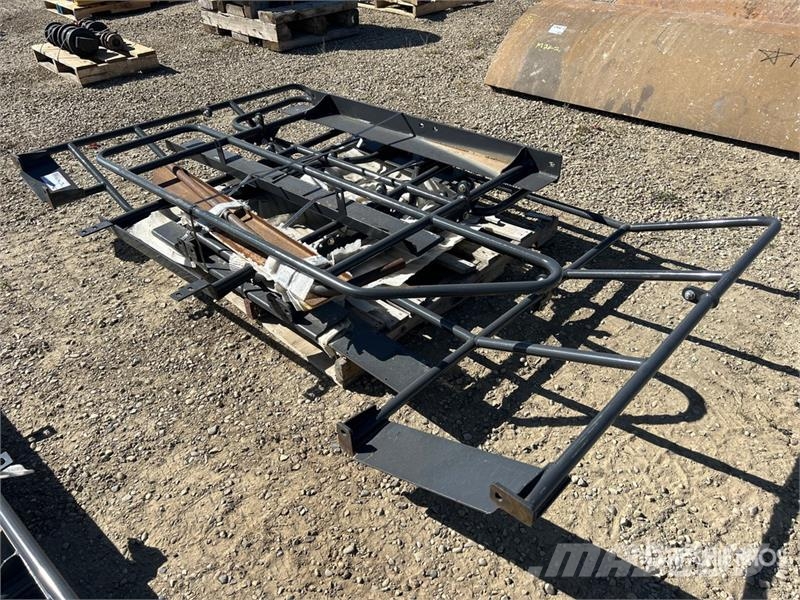 Tusk Folding Hand Rails (Unused) - Fits Hitachi ZX490-6 Otros componentes