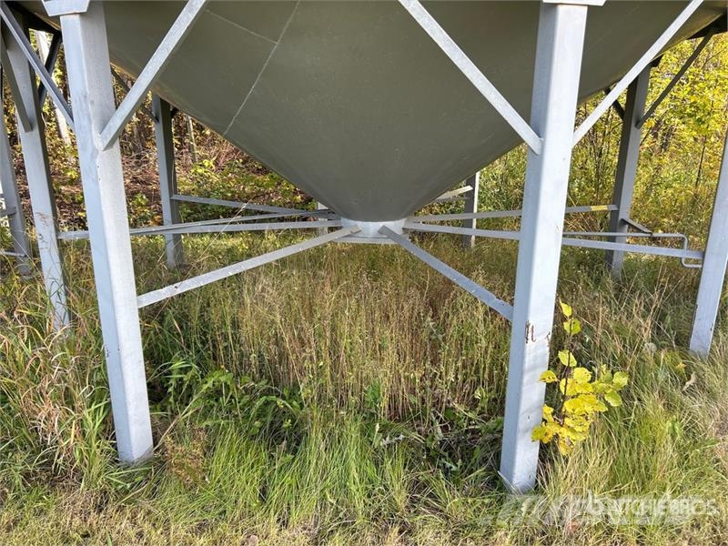 Twister +/- 2100 bu 5 Ring Hopper Grain Bin Stockage, conditionnement - Autres