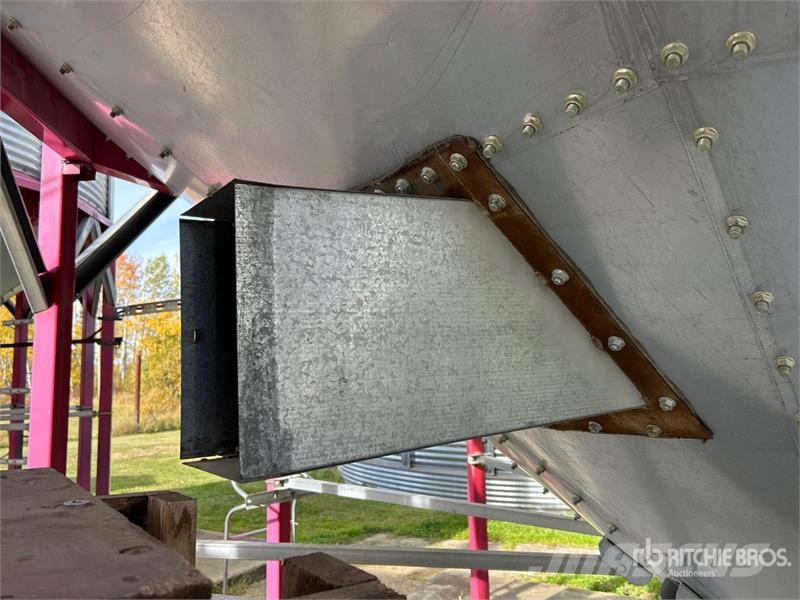 Twister +/- 3500 bu 5 Ring Hopper Grain Bin Ekin işleme ve depolama üniteleri/makineleri - Digerleri