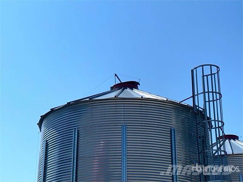 Twister +/- 4000 bu 5 Ring Hopper Grain Bin Crop processing and storage units/machines - Others