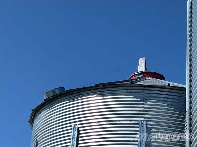 Twister +/- 4000 bu 5 Ring Hopper Grain Bin Crop processing and storage units/machines - Others