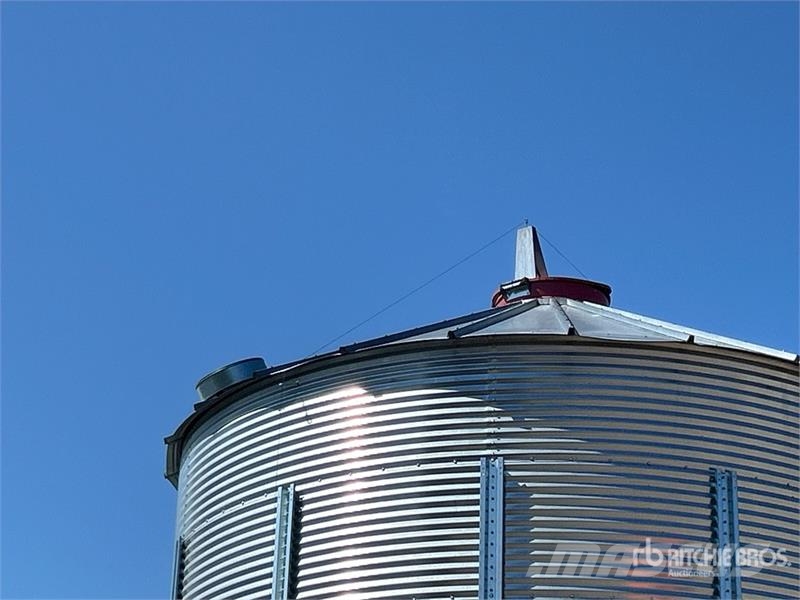 Twister +/- 4000 bu 5 Ring Hopper Grain Bin Crop processing and storage units/machines - Others