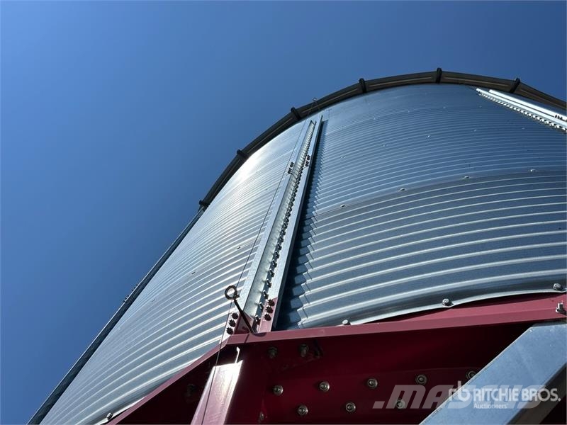 Twister +/- 4000 bu 5 Ring Hopper Grain Bin Crop processing and storage units/machines - Others